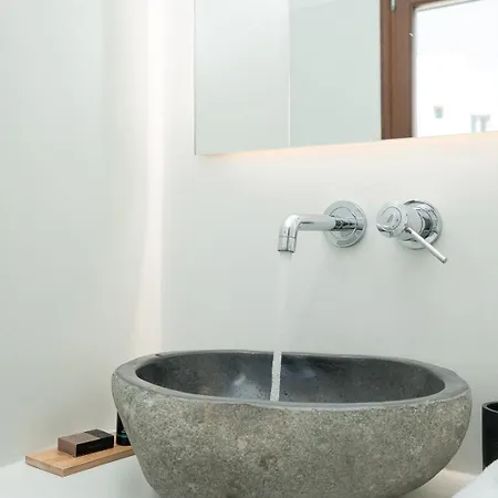 Leanda, Agios Prokopios, By Naxosvibe * 아기오스프로코피오스