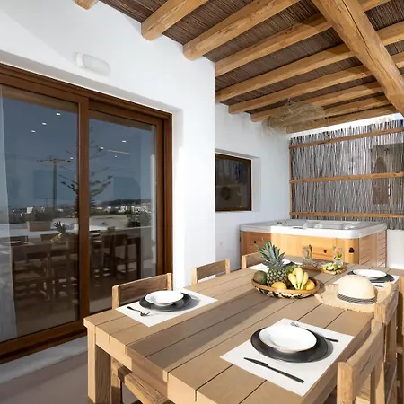 Leanda, Agios Prokopios, By Naxosvibe *