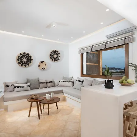 Leanda, Agios Prokopios, By Naxosvibe * 아기오스프로코피오스