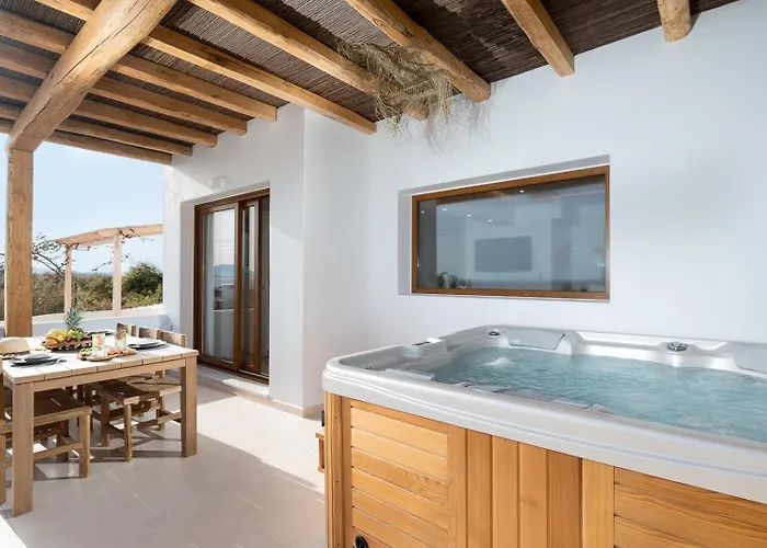 Leanda, Agios Prokopios, By Naxosvibe