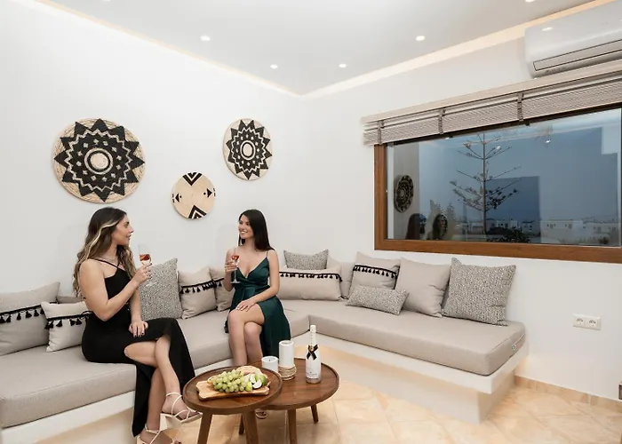 Leanda, Agios Prokopios, By Naxosvibe