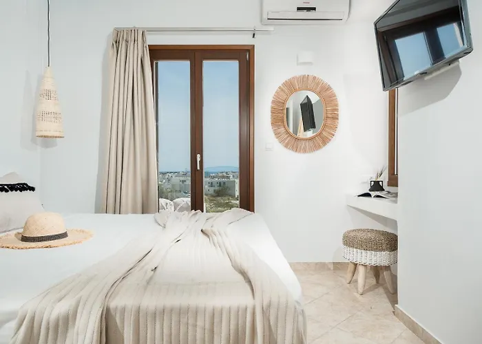 Leanda, Agios Prokopios, By Naxosvibe *